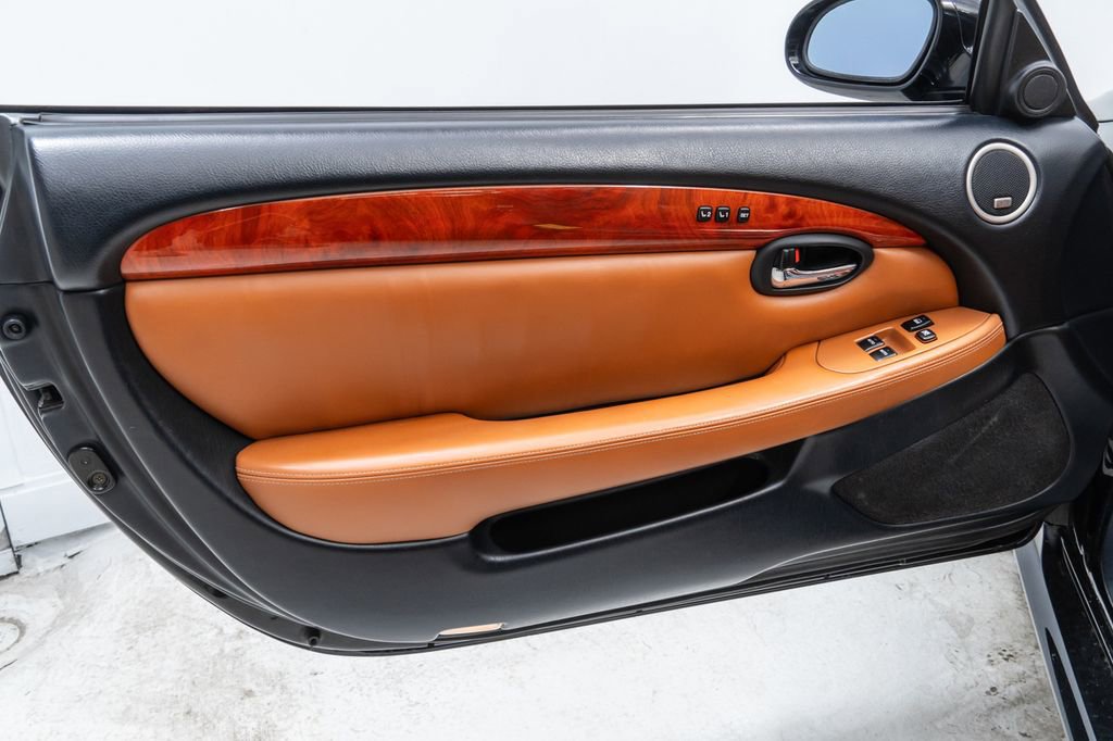 Used 2004 Lexus SC 430 Convertible RWD image 20