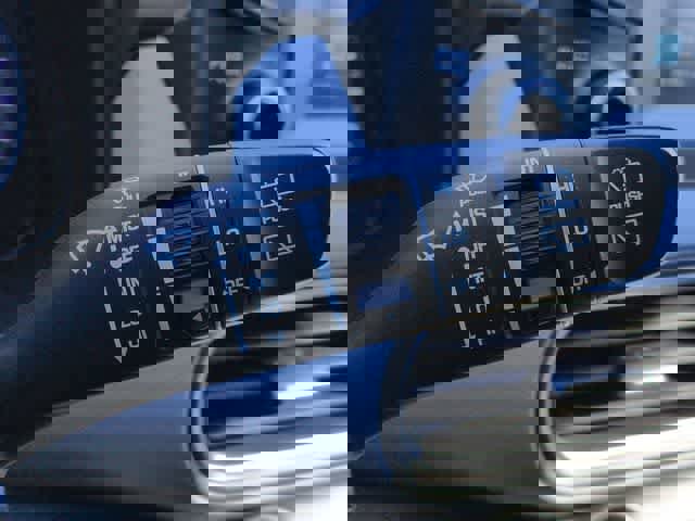 Used 2021 Hyundai Kona Limited w/ Cargo Package image 28