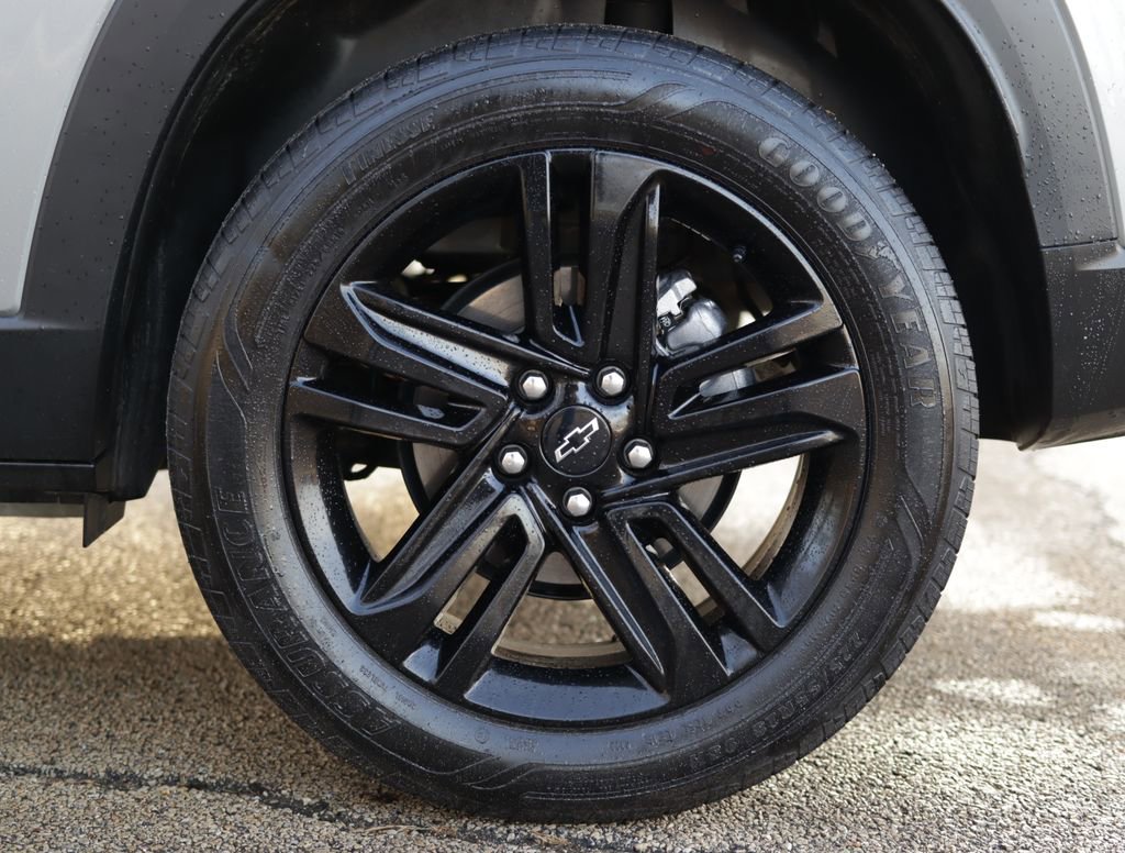 Used 2024 Chevrolet Trax ACTIV w/ Sunroof Package image 37