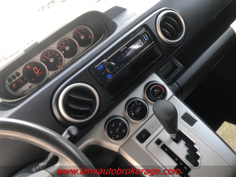 Used 2010 Scion xB FWD image 14