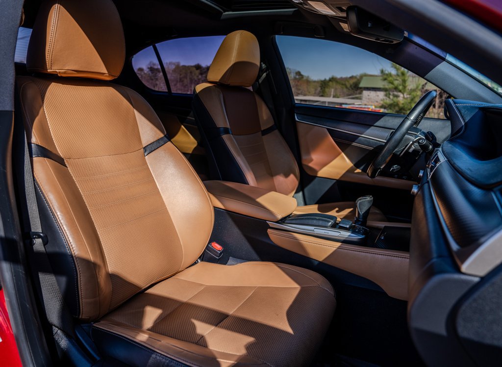 Used 2017 Lexus GS 350 F Sport RWD image 31