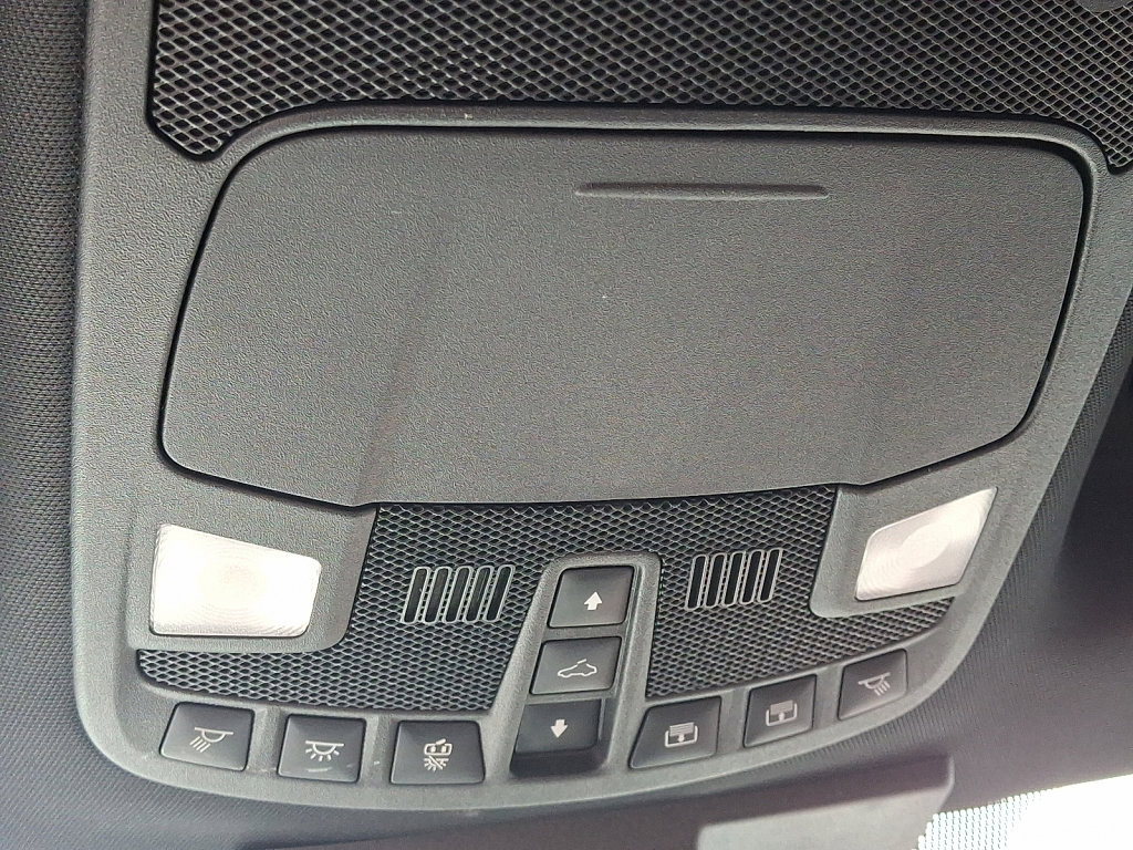 Used 2018 Ford F150 Platinum w/ Equipment Group 701A Luxury image 31