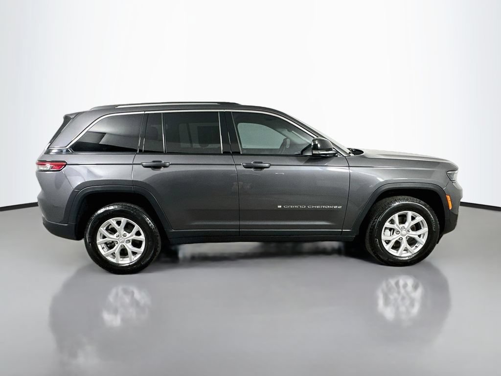 Used 2023 Jeep Grand Cherokee Limited RWD image 7