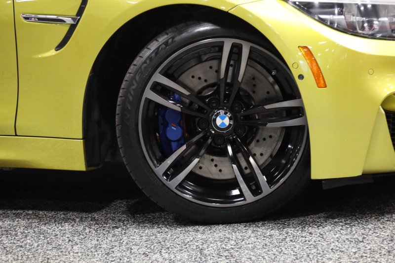 Used 2019 BMW M4 Coupe w/ Executive Package RWD image 4