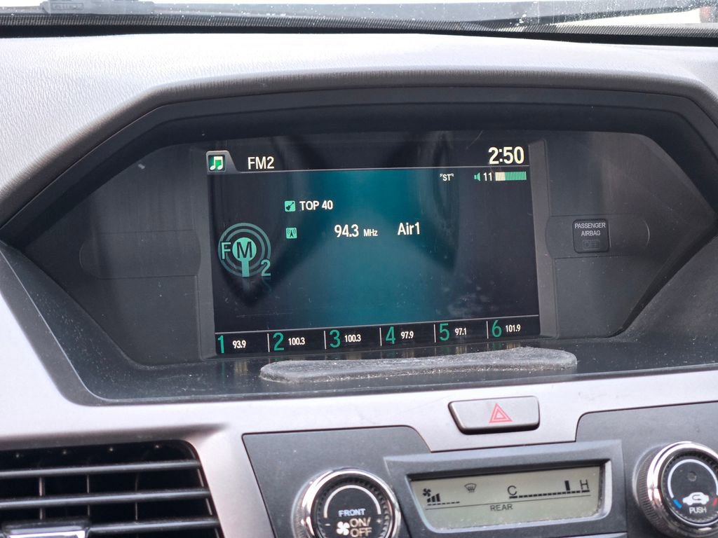 Used 2014 Honda Odyssey LX image 28