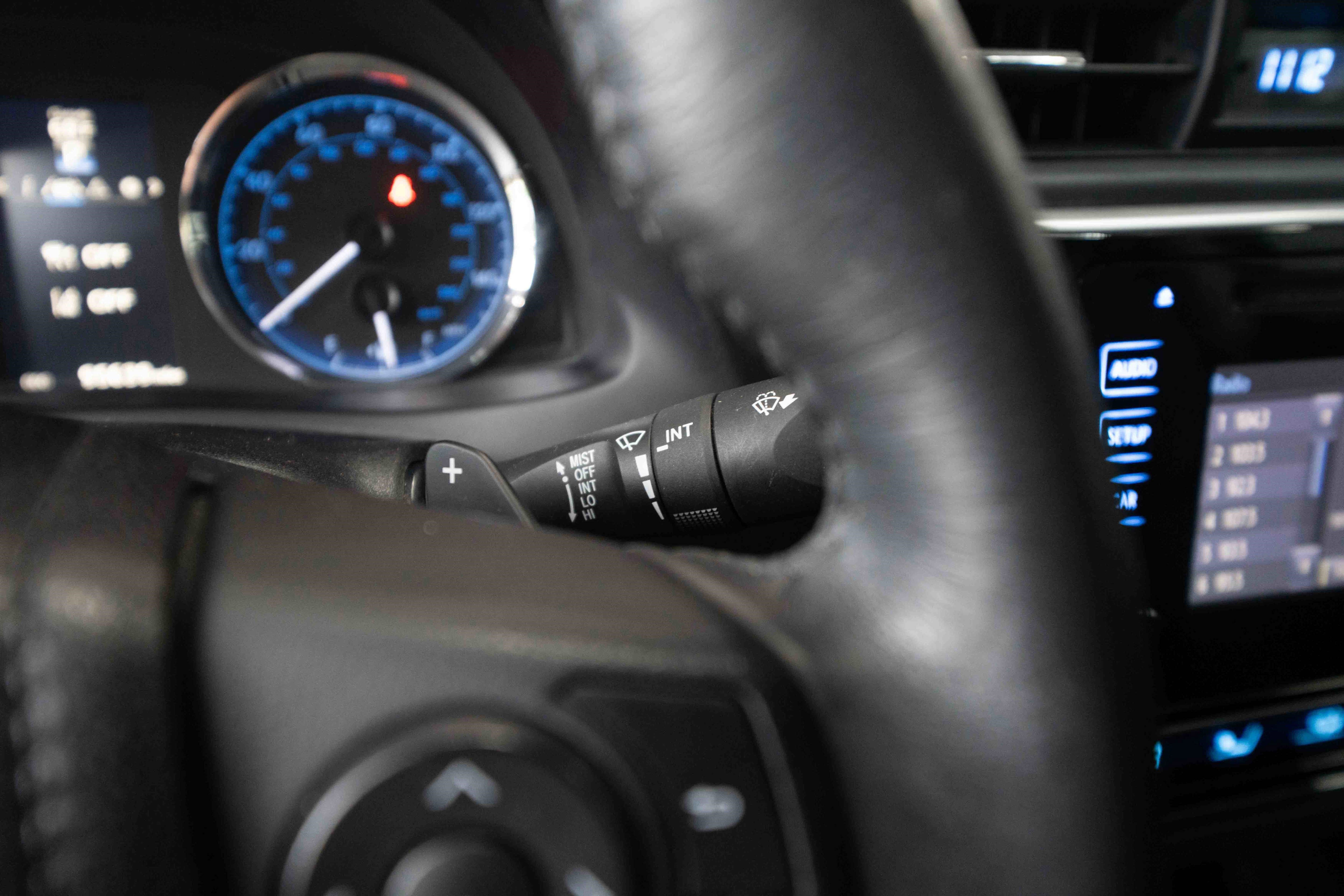 Used 2017 Toyota Corolla SE FWD image 14