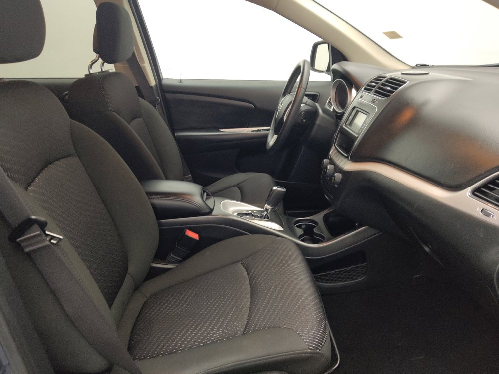 Used 2019 Dodge Journey SE w/ Connectivity Group FWD image 21