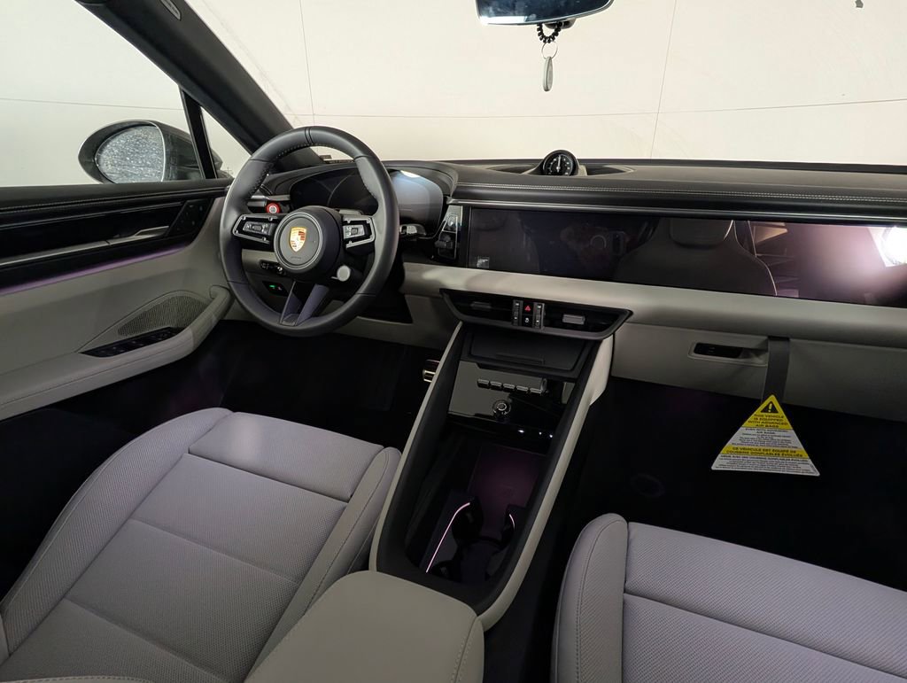 New 2026 Porsche Macan 4S Electric image 24