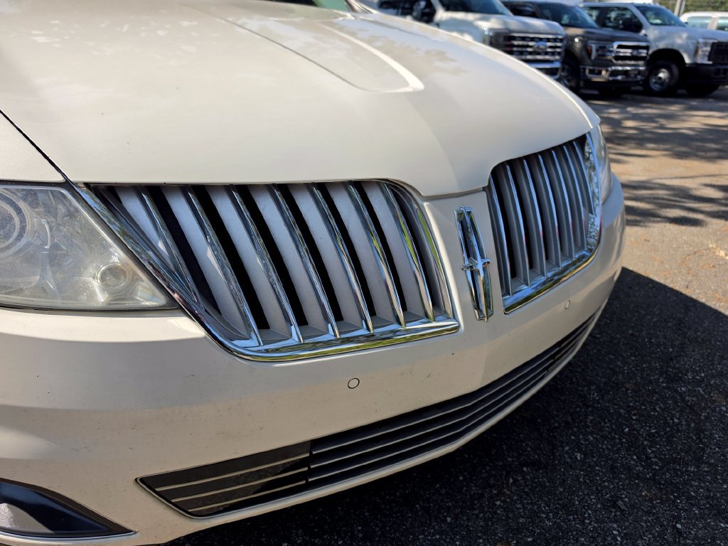 Used 2009 Lincoln MKS FWD image 12