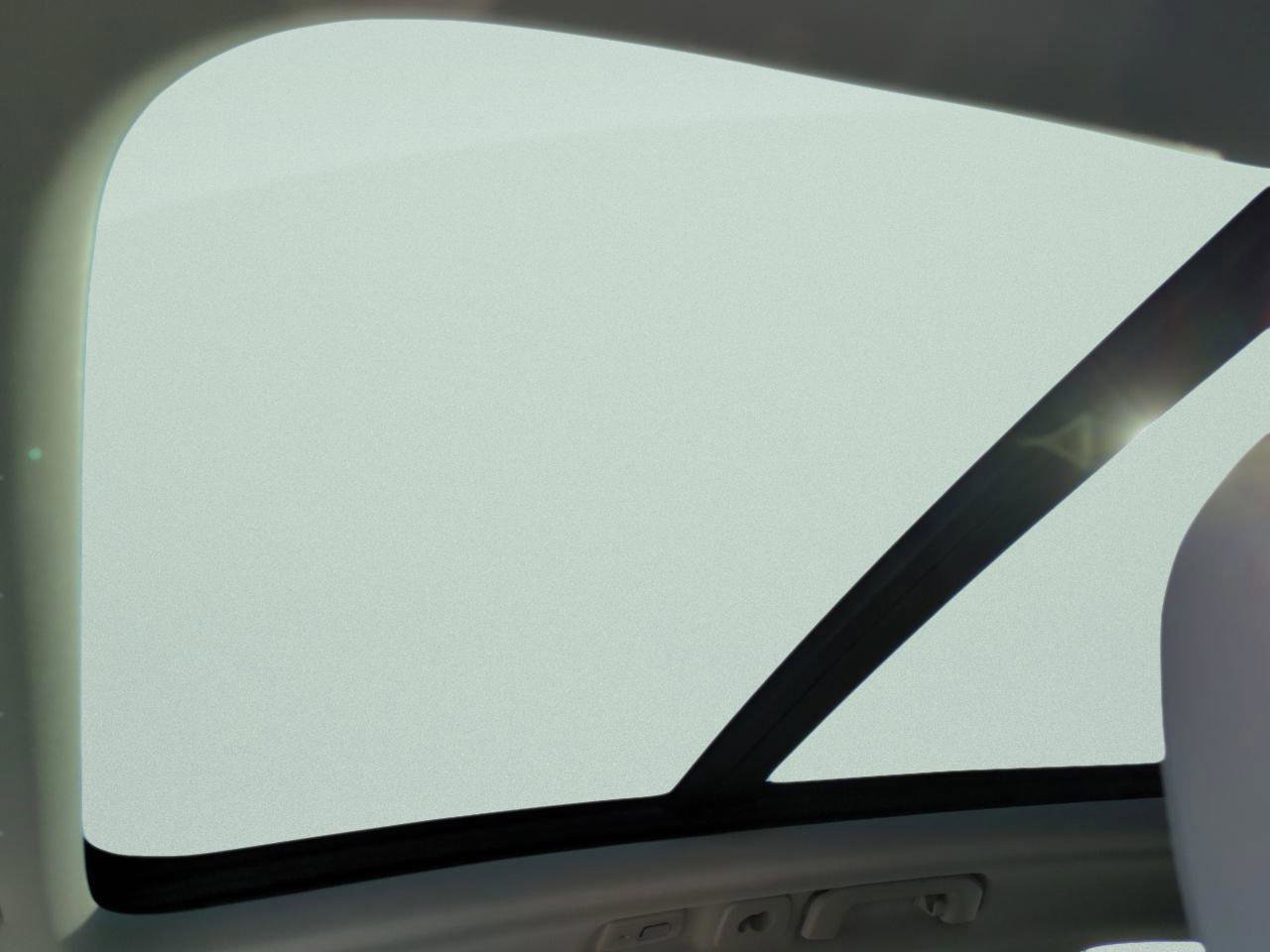 New 2026 Volvo XC60 B5 Ultra w/ Climate Package image 18