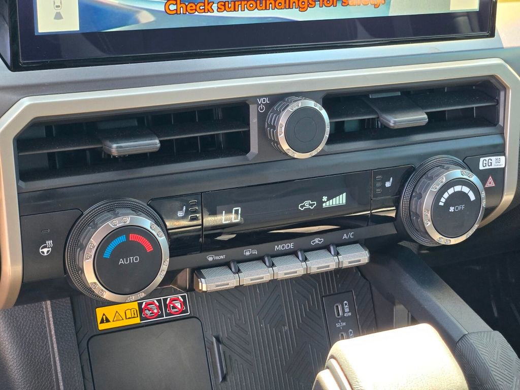 Used 2024 Toyota Tacoma TRD Sport w/ TRD Sport Upgrade Package AWD/4WD image 19