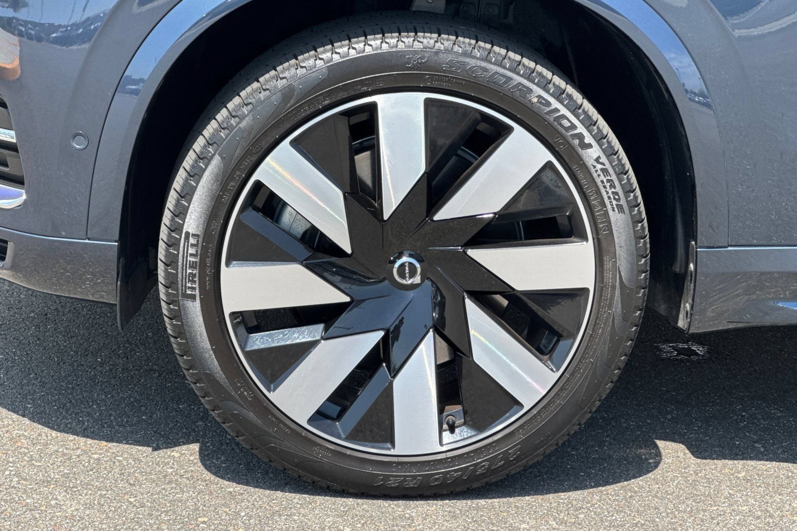 Used 2023 Volvo XC90 T8 Ultimate w/ Protection Package Premier AWD/4WD image 33