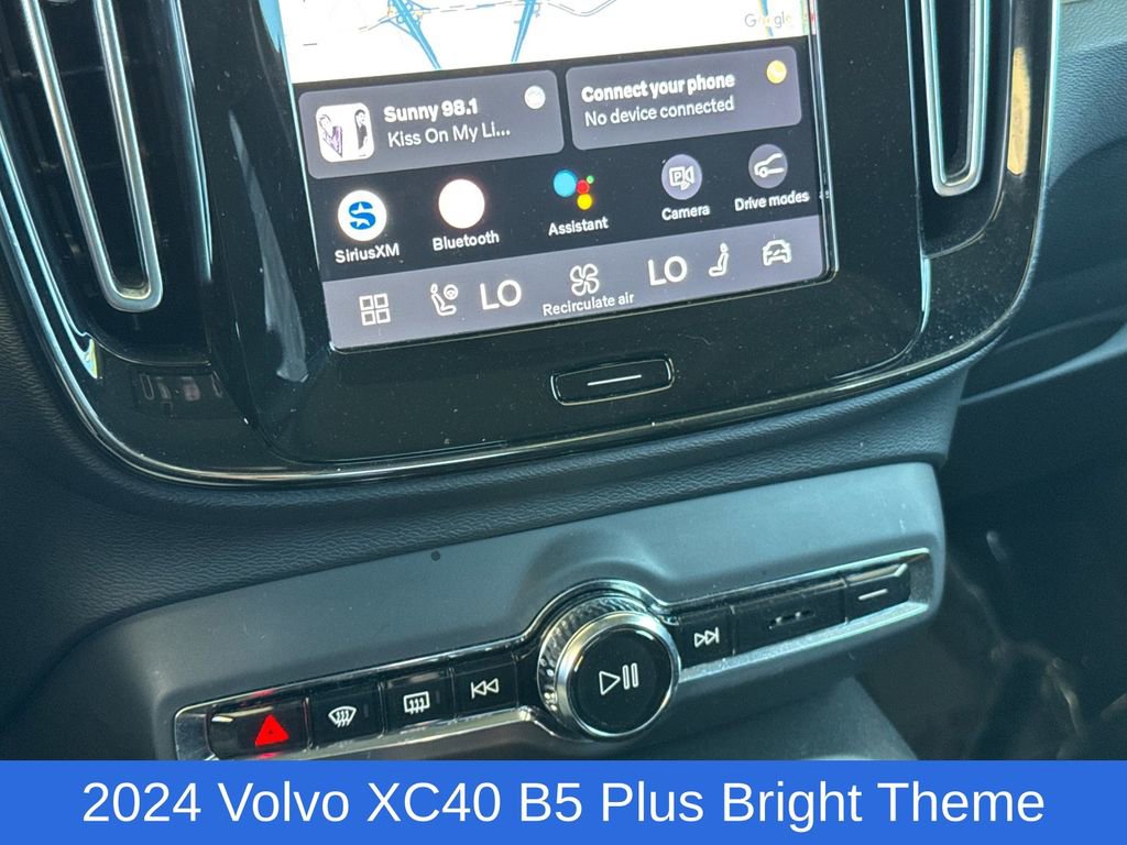 Certified 2024 Volvo XC40 B5 Plus w/ Protection Package Premier image 20