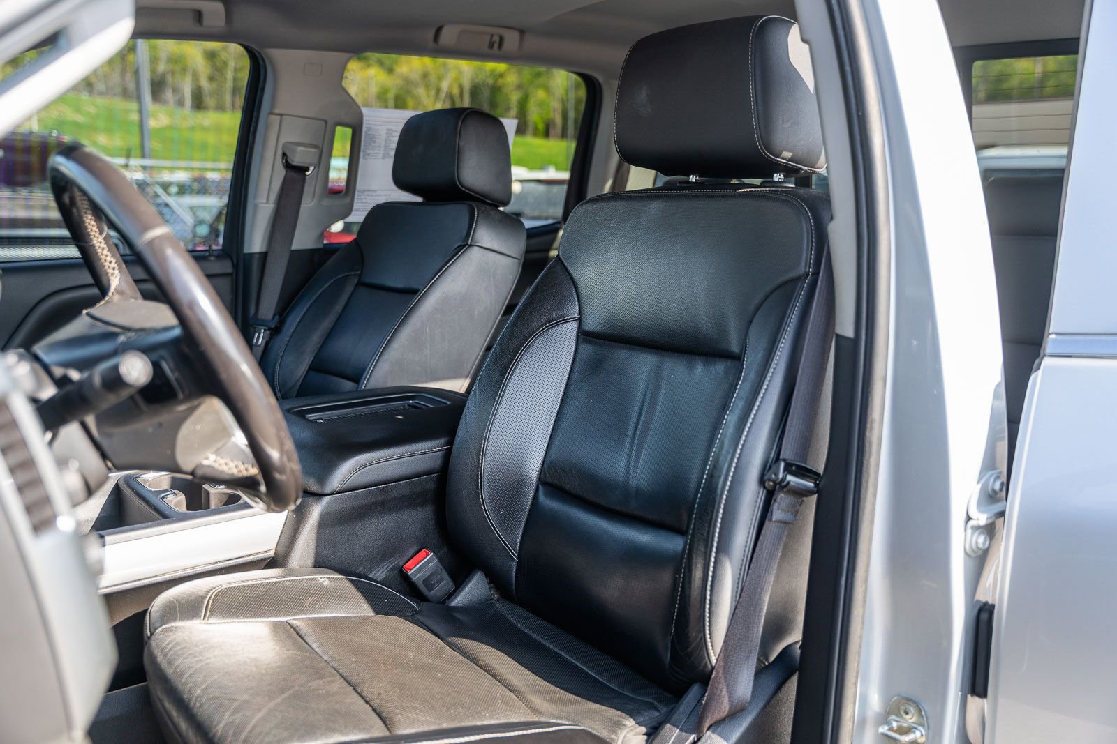 Used 2019 Chevrolet Silverado 2500 LTZ w/ Silverado HD Tribute Edition image 18