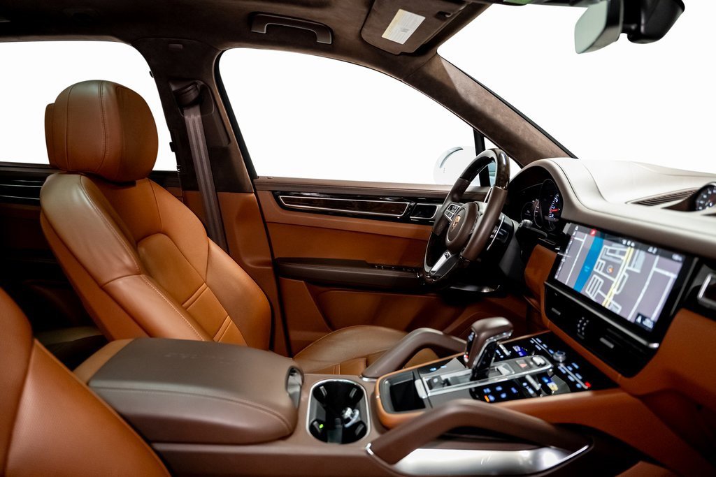 Used 2021 Porsche Cayenne Turbo image 59