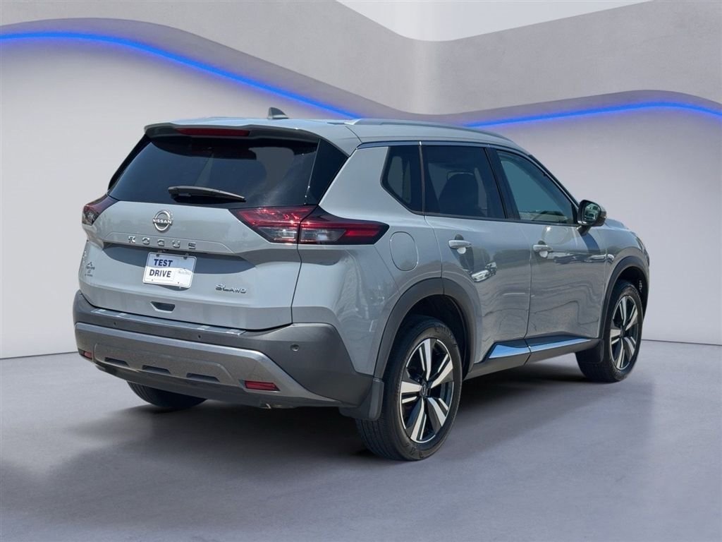 Used 2023 Nissan Rogue SL AWD/4WD image 6