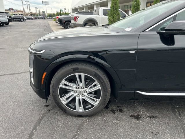 Certified 2024 Cadillac Lyriq Tech w/ LPO, Floor Liner Package AWD/4WD image 8