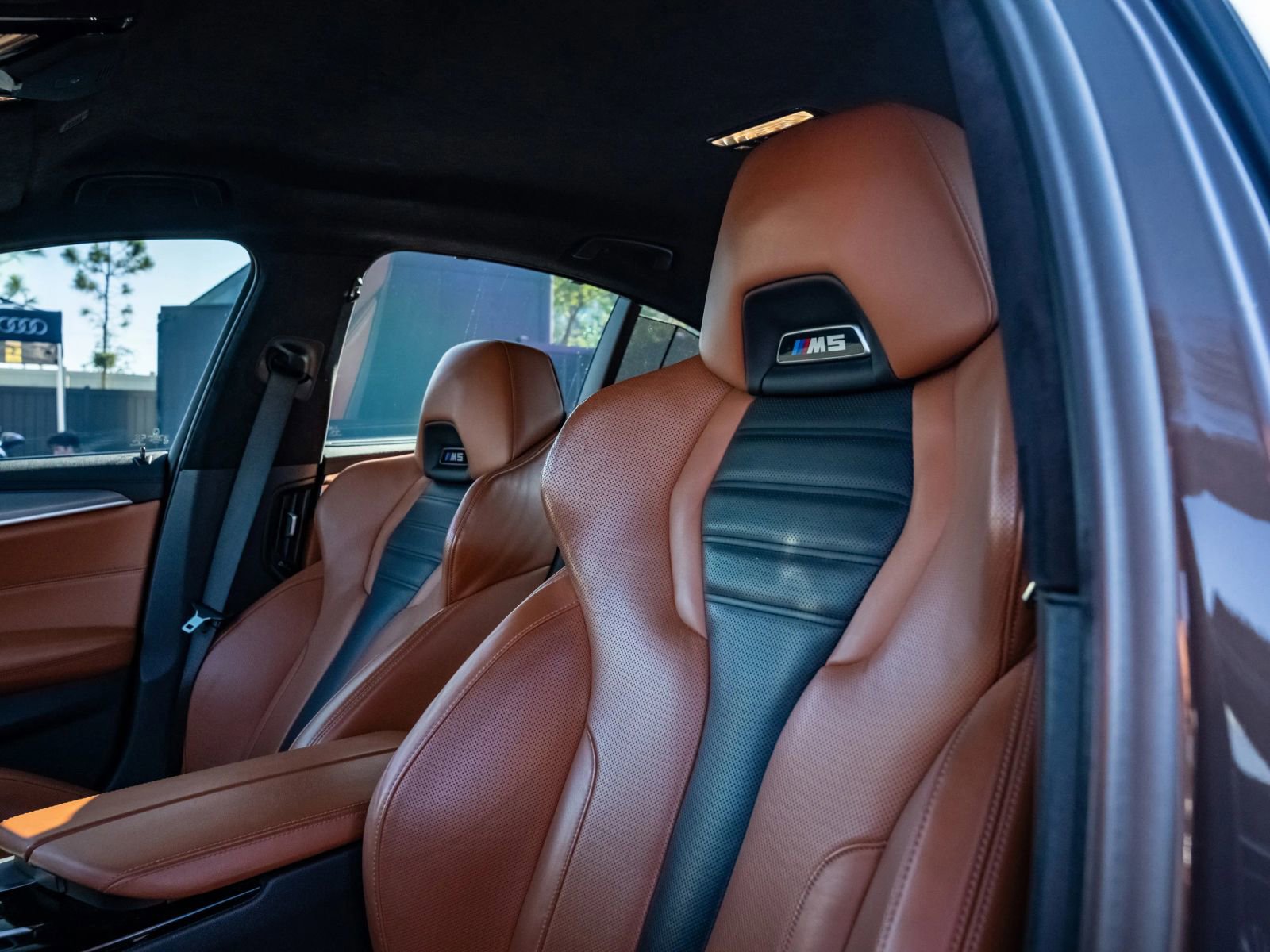 Used 2020 BMW M5 w/ Executive Package image 17