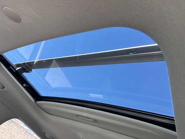 Certified 2023 Hyundai Venue SEL image 6