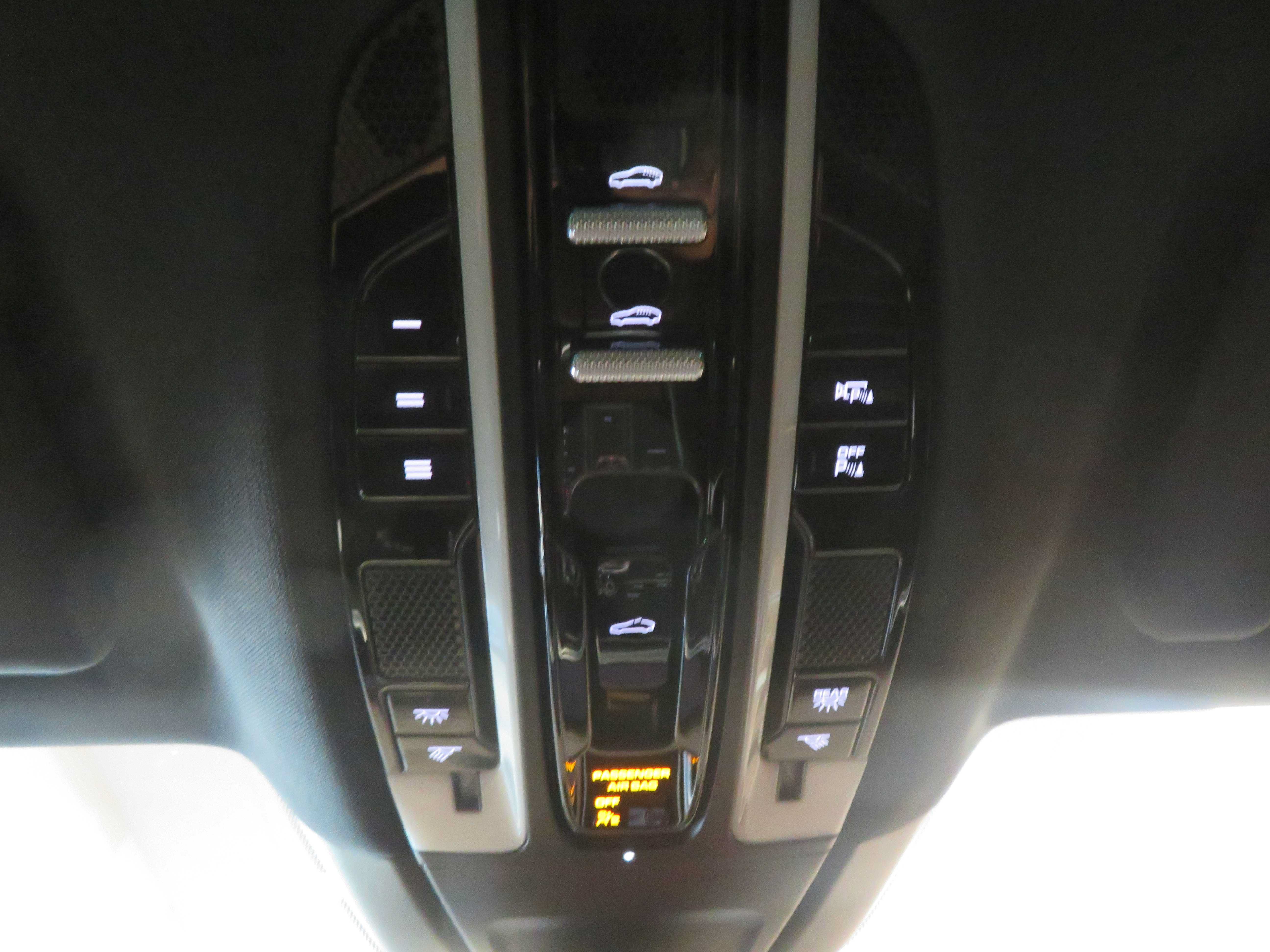 Used 2018 Porsche Panamera 4S AWD/4WD image 47