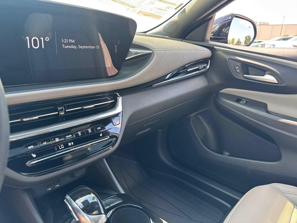 New 2026 Buick Envista Sport Touring FWD image 19