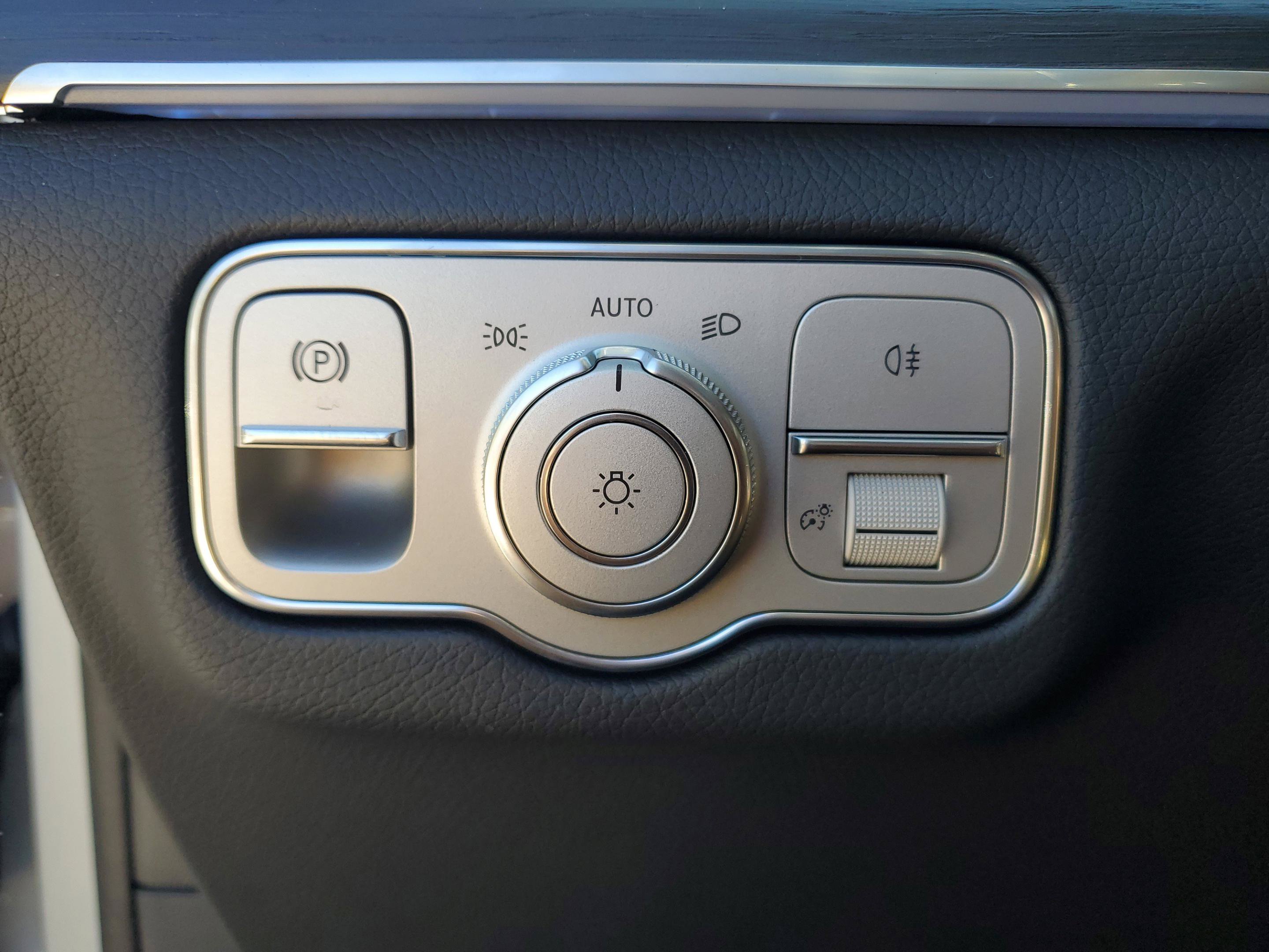 Certified 2026 Mercedes-Benz GLS 450 4MATIC image 39