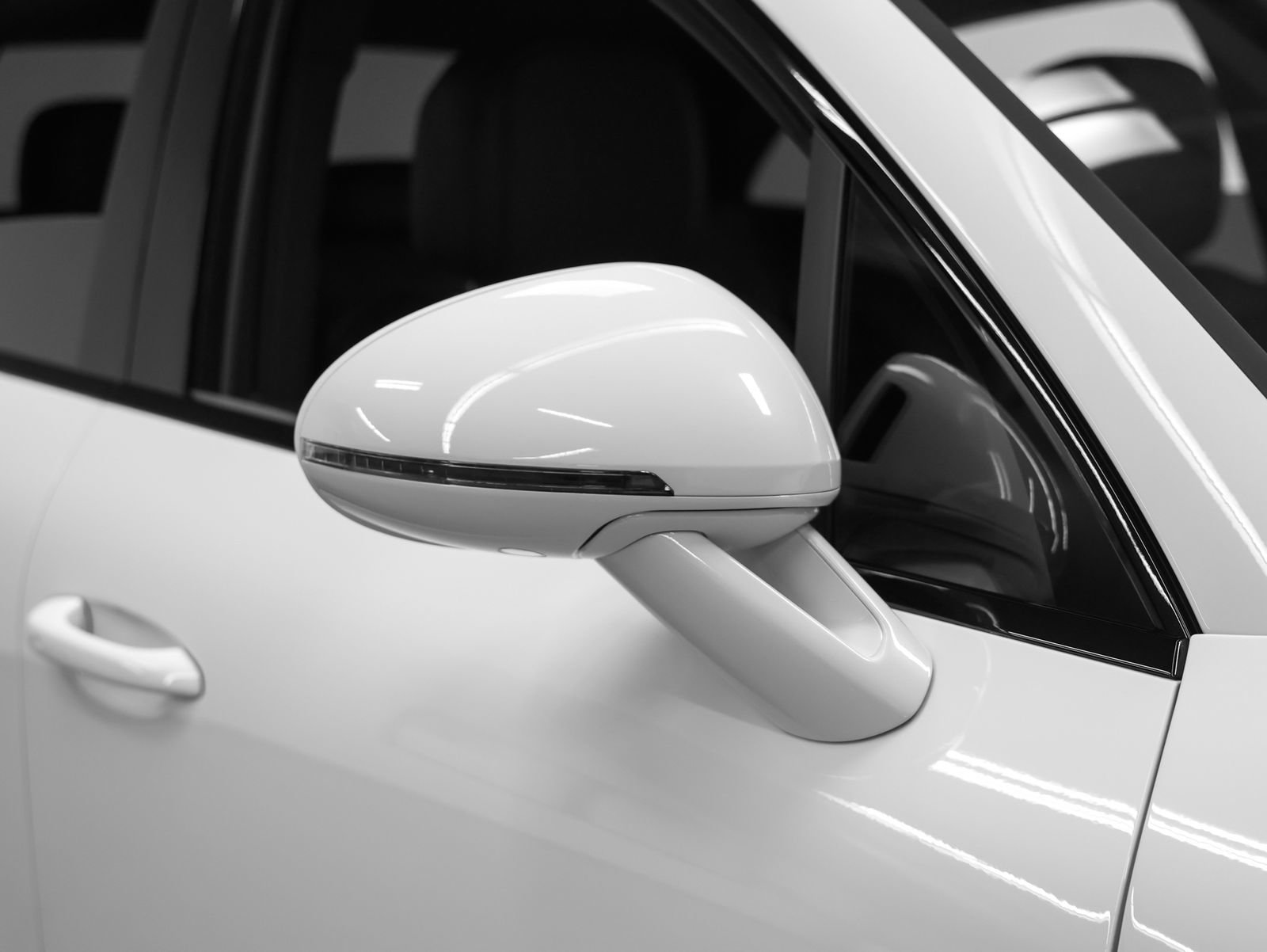 New 2026 Porsche Macan S image 14