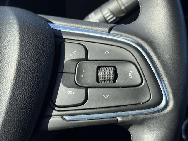 Certified 2024 Buick Envista Sport Touring w/ Convenience I Package image 18