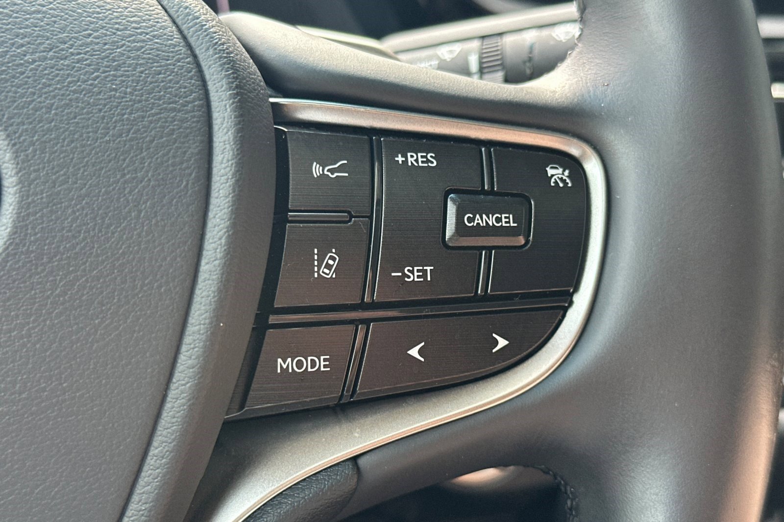 Certified 2022 Lexus ES 350 w/ Premium Package image 30