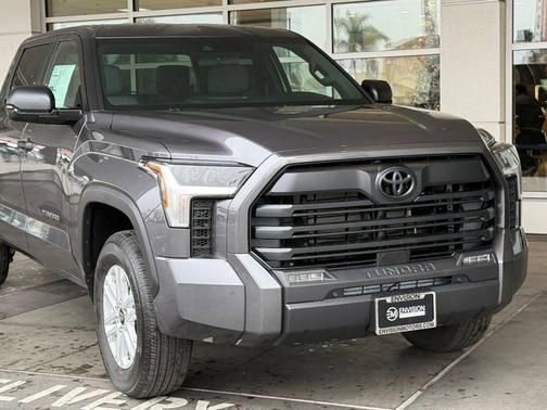New 2025 Toyota Tundra SR5 AWD/4WD image 3