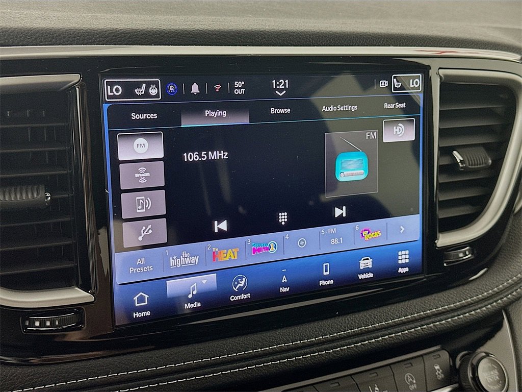 New 2025 Chrysler Pacifica Select w/ Uconnect Theater Family Group image 13