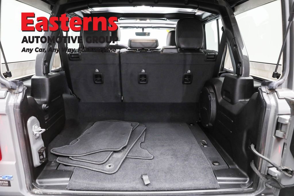 Used 2021 Jeep Wrangler Unlimited Sahara w/ Cold Weather Group image 9