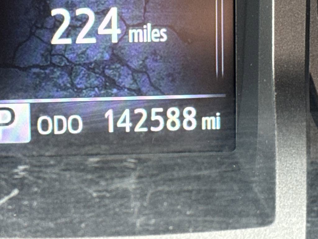 Used 2016 Toyota Tacoma TRD Off-Road w/ Towing Package image 17