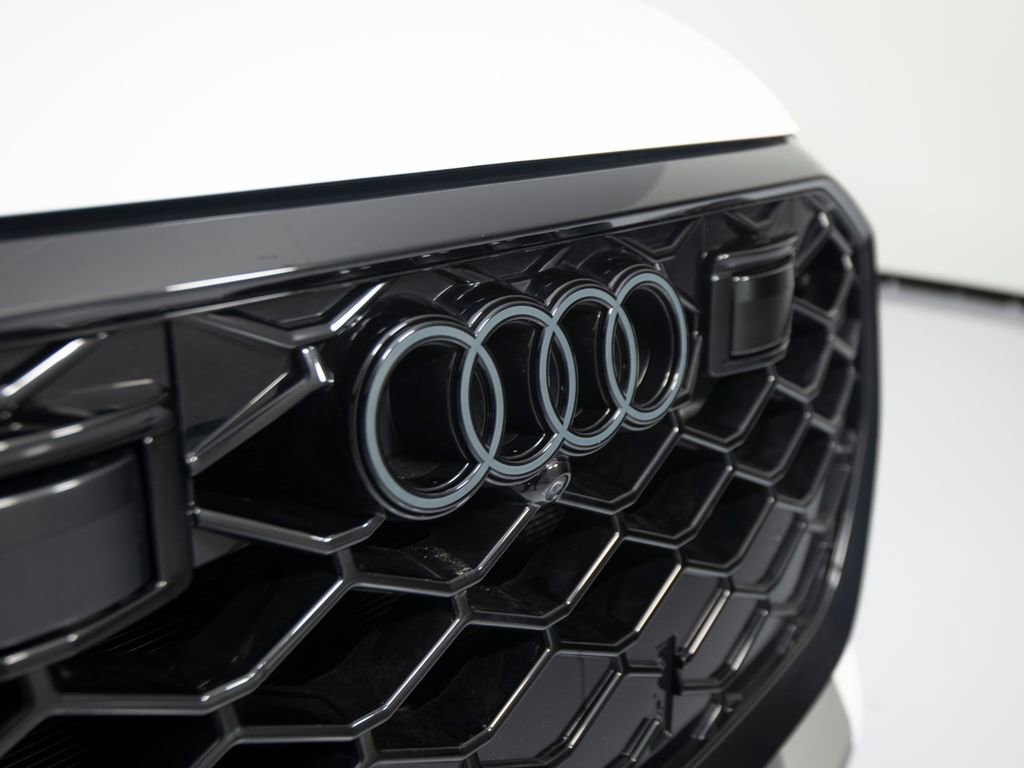 Used 2025 Audi RS Q8 performance AWD/4WD image 32