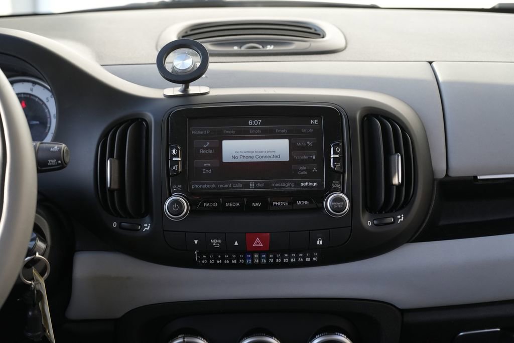 Used 2014 FIAT 500L Easy image 17
