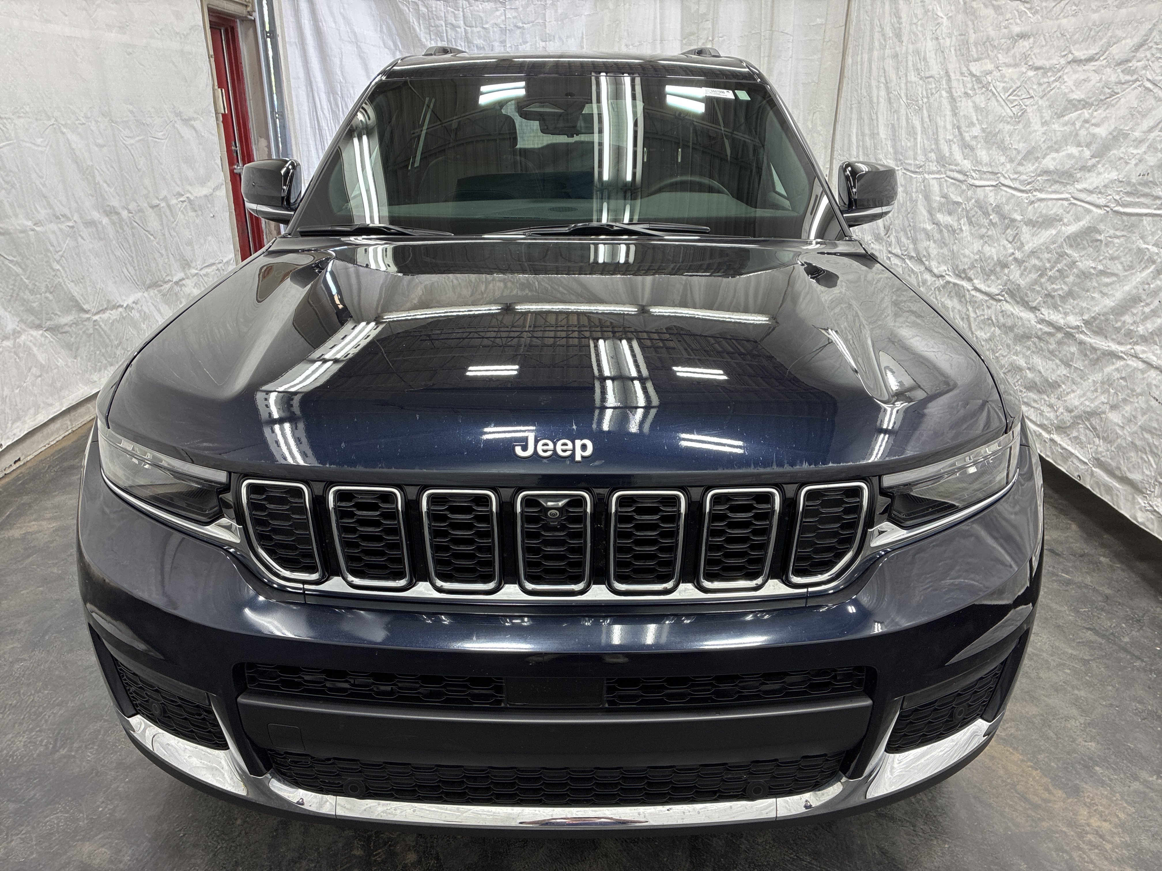 Certified 2024 Jeep Grand Cherokee L Limited w/ Luxury Tech Group II AWD/4WD image 7