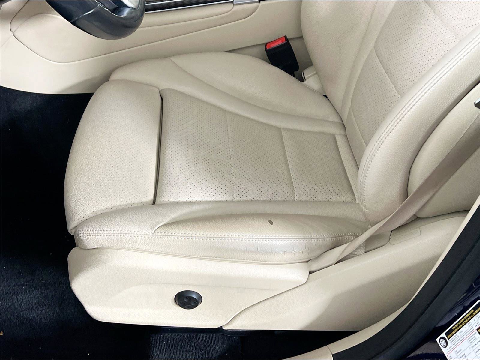 Used 2022 Mercedes-Benz GLC 300 4MATIC image 17