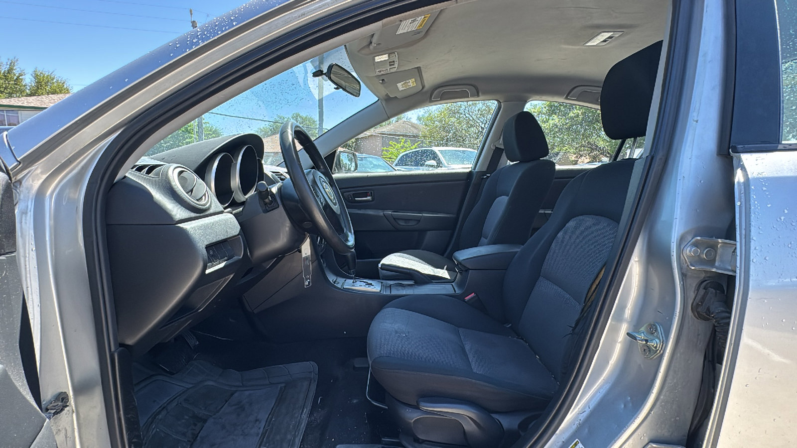 Used 2007 MAZDA MAZDA3 i Touring FWD image 9