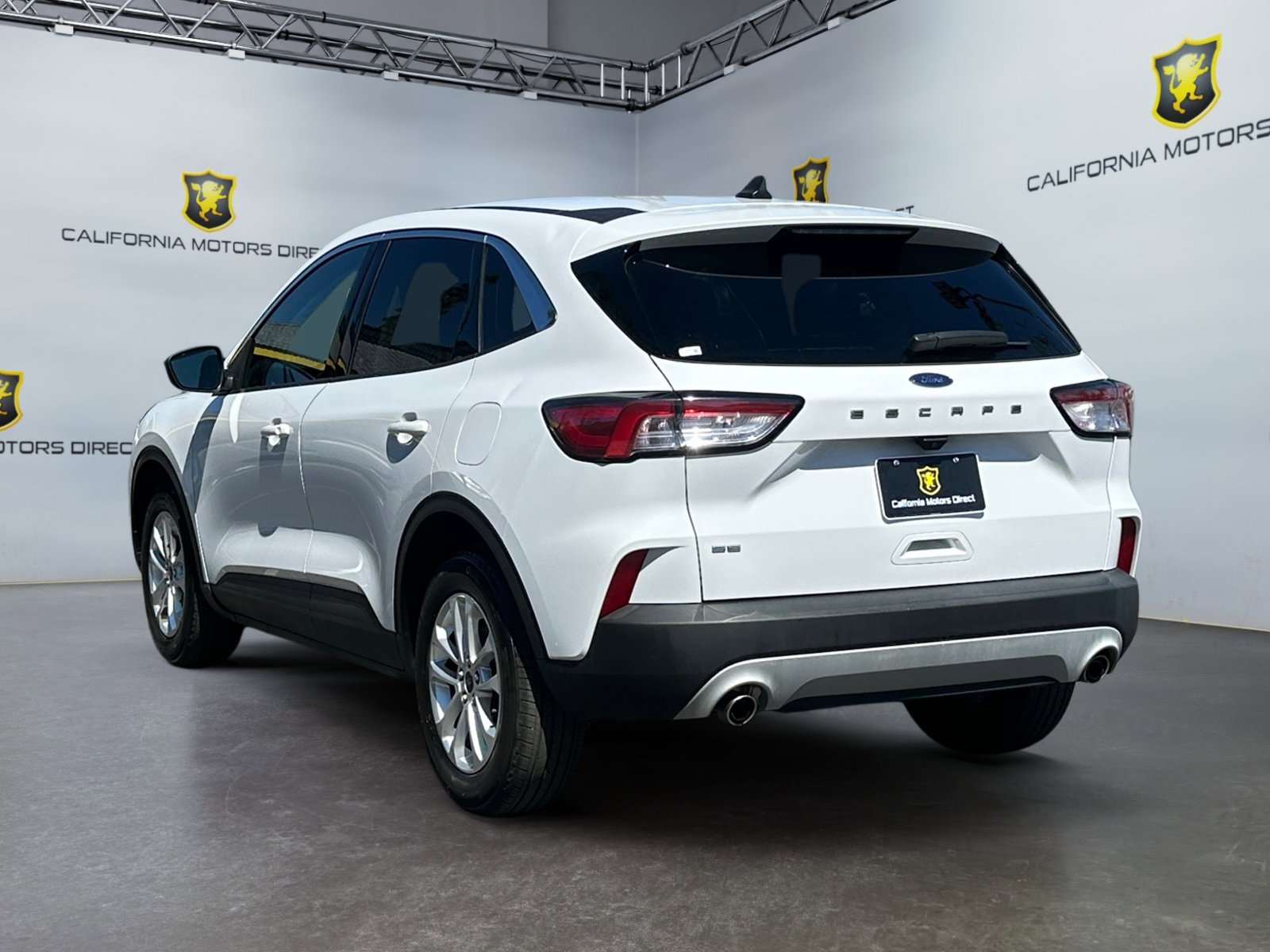 Used 2022 Ford Escape SE image 3