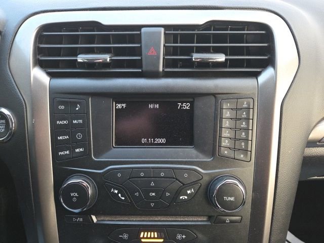 Used 2018 Ford Fusion S image 22