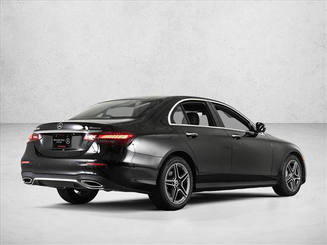 Used 2023 Mercedes-Benz E 350 4MATIC Sedan image 5
