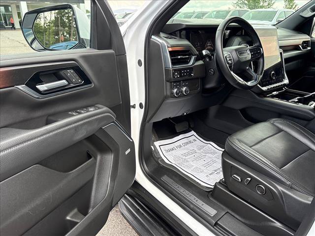 Certified 2025 GMC Yukon Denali AWD/4WD image 12