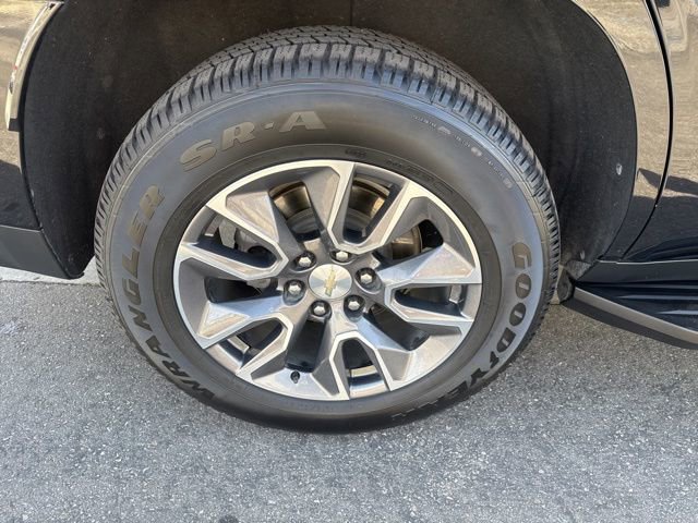 Used 2021 Chevrolet Tahoe LT w/ LT Signature Package image 34