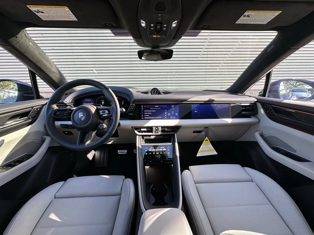 Used 2026 Porsche Macan Turbo Electric AWD/4WD image 6