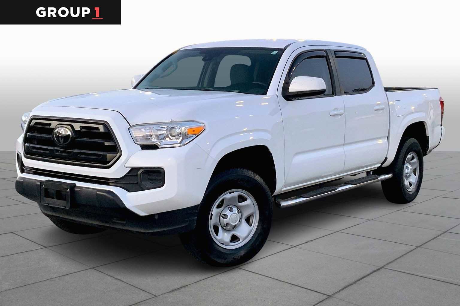 Used 2018 Toyota Tacoma SR image 1
