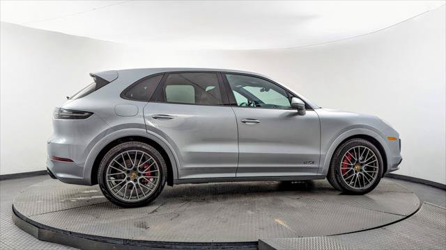 Used 2021 Porsche Cayenne GTS w/ Premium Package Plus AWD/4WD image 4