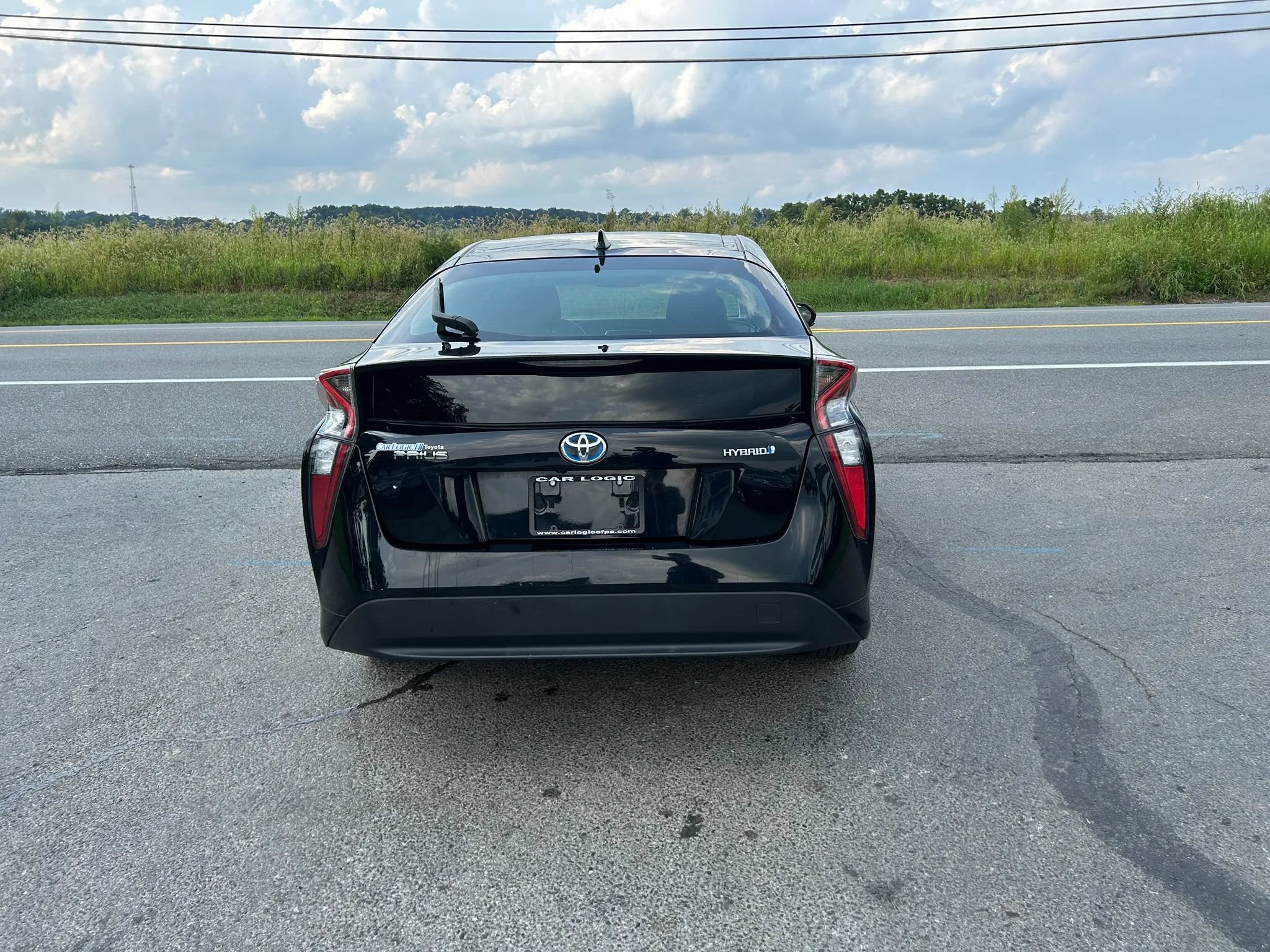 Used 2017 Toyota Prius Four FWD image 8