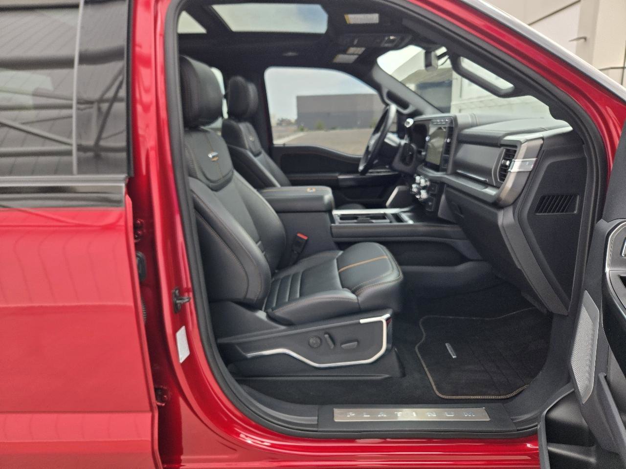 Used 2024 Ford F450 Platinum AWD/4WD image 44