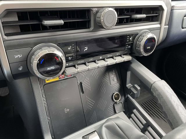 Used 2025 Toyota 4Runner Platinum image 30