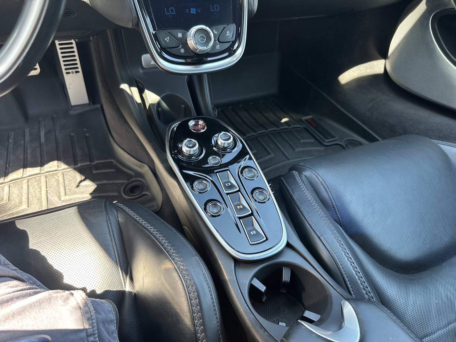 Used 2020 McLaren GT RWD image 19